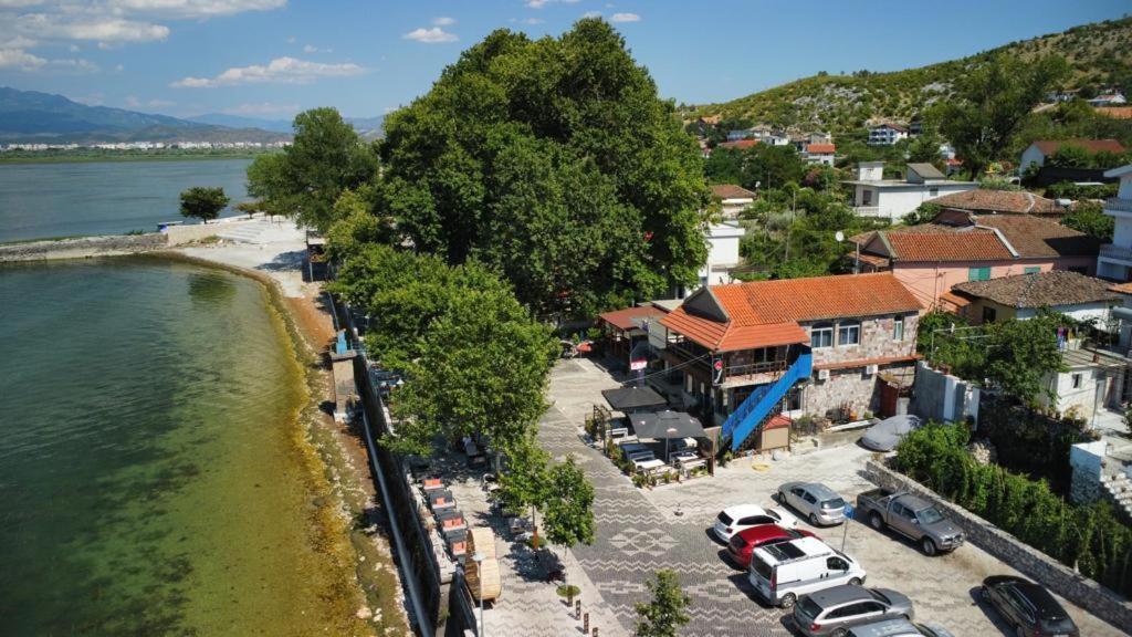 Hotel Piccolino Shkodër 外观 照片