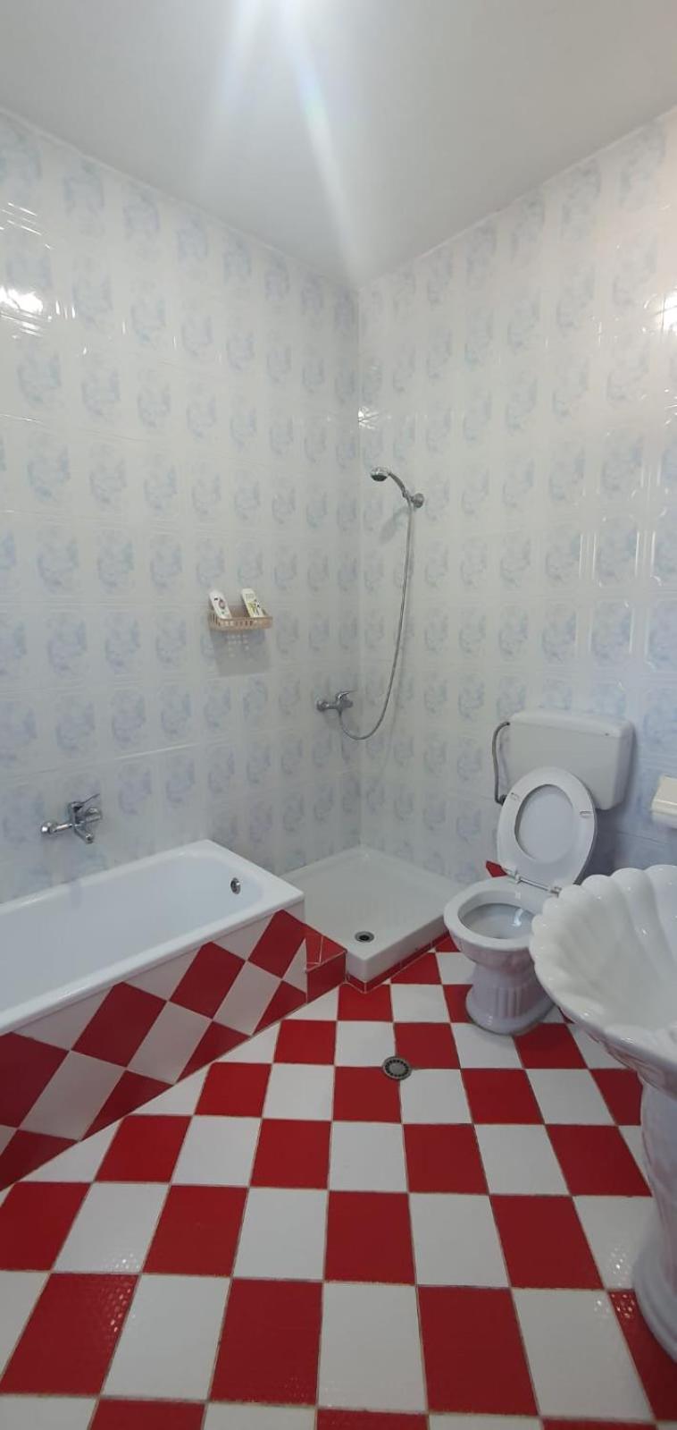 Hotel Piccolino Shkodër 外观 照片